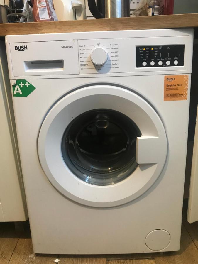 لندن Single Bedroom With Wifi Off Bricklane 3 المظهر الخارجي الصورة