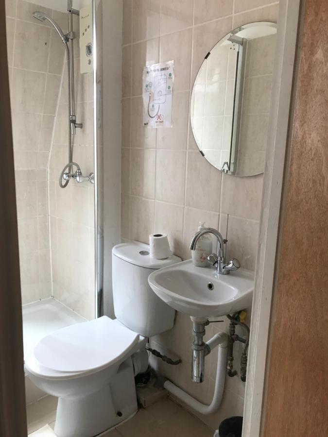 لندن Single Bedroom With Wifi Off Bricklane 3 المظهر الخارجي الصورة