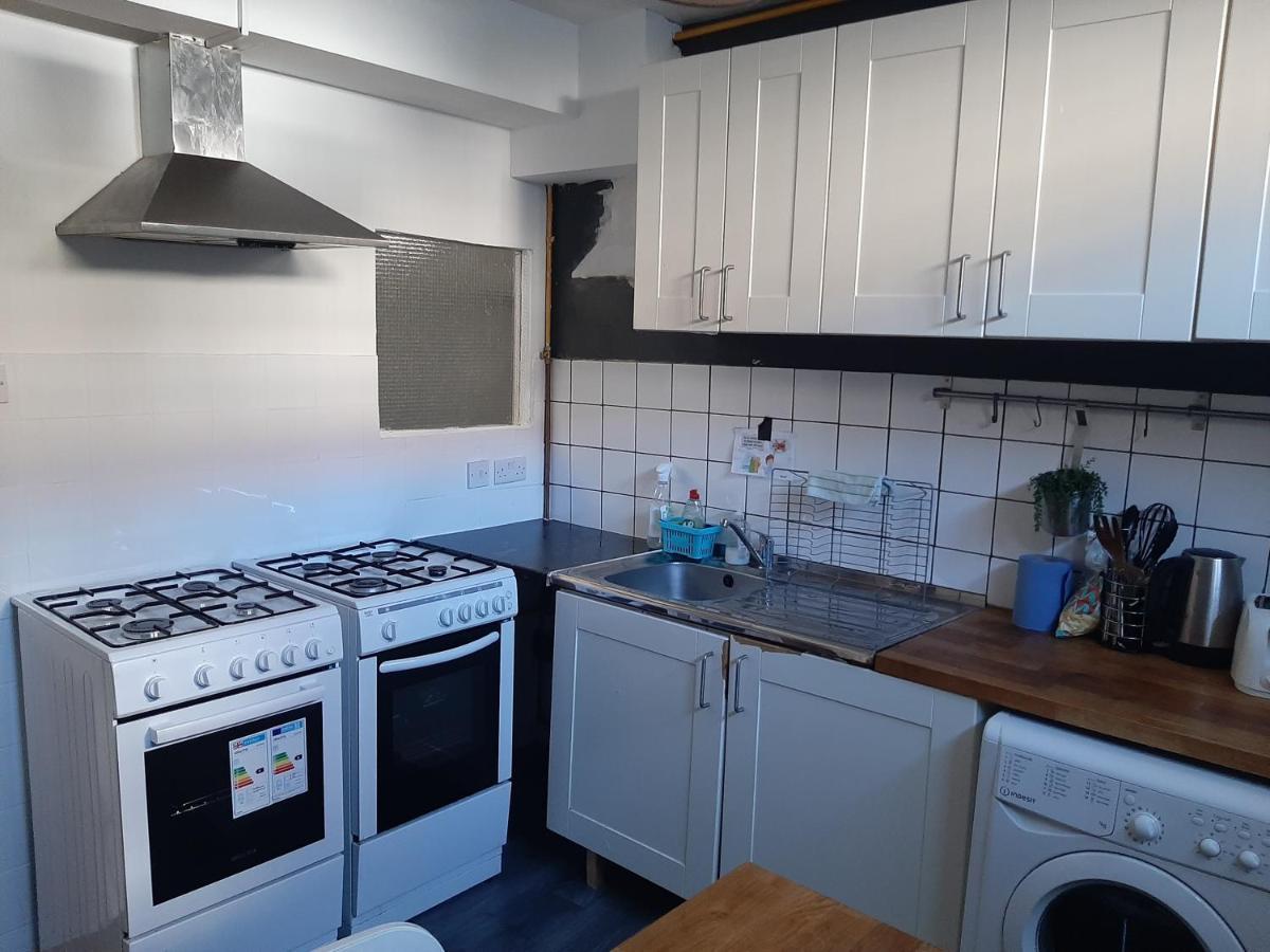 لندن Single Bedroom With Wifi Off Bricklane 3 المظهر الخارجي الصورة